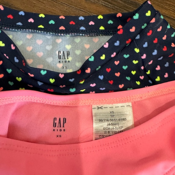 Two Gap size XS Rash-guard Suits - great used condition - Picture 4 of 7